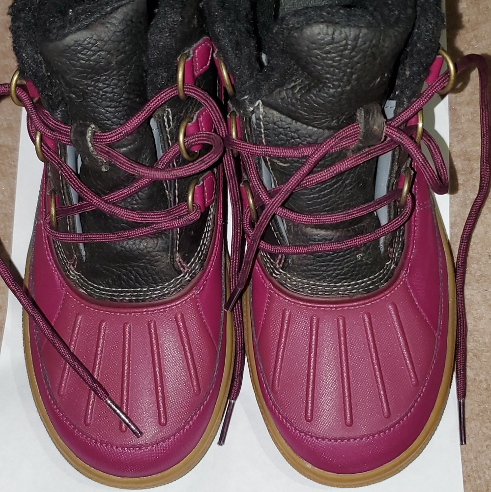 Nike Women's Woodside Chuka II